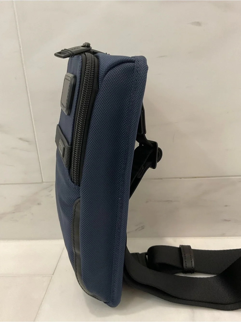NEW Tumi ALPHA - 10.5” FXT Ballistic Nylon Compact Sling Crossbody - NAVY BLUE